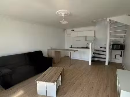 location t2 meublée centre langueux