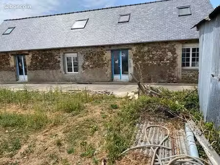 maison a saint caradec