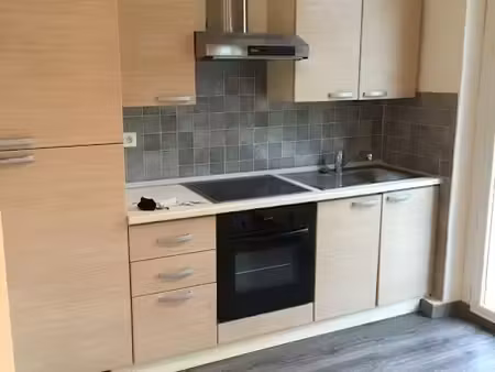 location meublée appartement 1 pièce 24 m² à marseille 6ème (13006)  680 €
