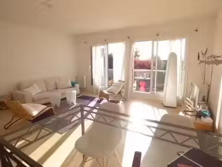 location appartement 2 pièces 49 m² à nantes (44000)  660 €