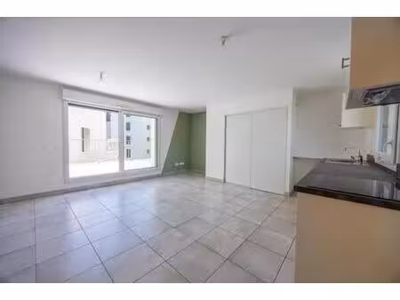 appartement t4 non meublé