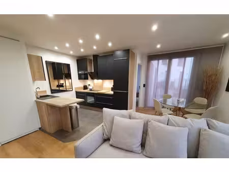 location meublée appartement 1 pièce 12 m² à noisy-le-grand (93160)  740 €