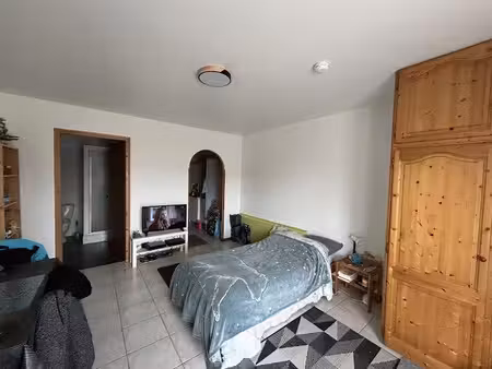 location meublée appartement 2 pièces 25 m² à roville-aux-chênes (88700)  325 €