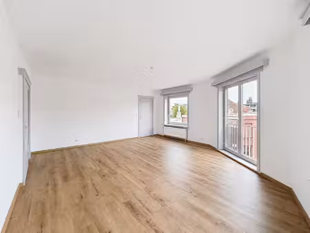 appartement à louer avec terrasse et 2 chambres   mouscron (vbe54023)