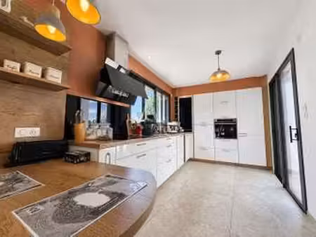 vente maison à l'aiguillon-sur-vie (85220) : à vendre / 113m² l'aiguillon-sur-vie