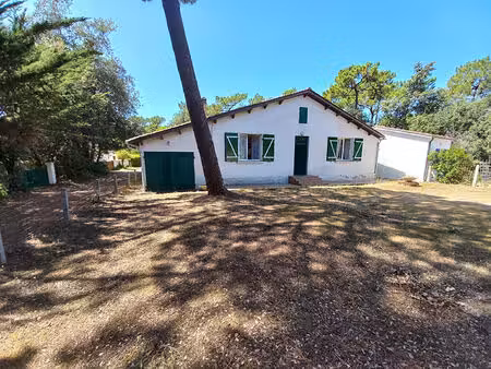 proche des plages et des commerces - maison à rénover avec beau potentiel