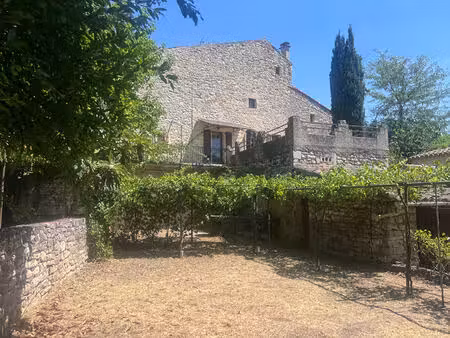 maison de village en pierres avec jardin et garageproche barjac