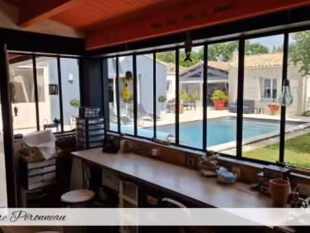 vente maison piscine à la rochelle (17000) : à vendre piscine / 175m² la rochelle
