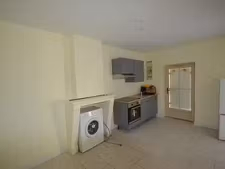 location appartement 2 pièces à écommoy (72220) : à louer 2 pièces / 30m² écommoy