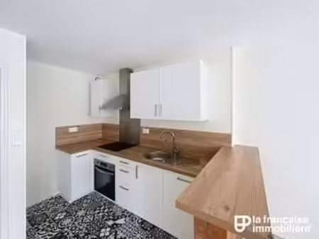 location maison à louvigné-de-bais (35680) : à louer / 85m² louvigné-de-bais