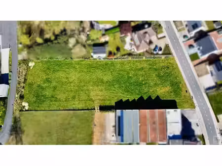 bouwgrond van 3.310 m2 aan de voet van de oude kwaremont ...