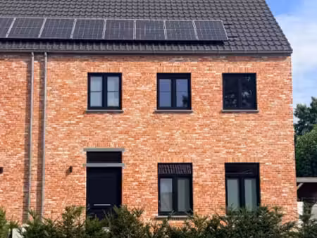 ruime energiezuinige pastoriewoning grens lochristi/lokeren