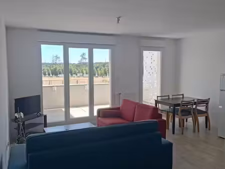 appartement 48 m2 avec terrasse  parking et cave à bain-de-bretagne vue sur le lac
