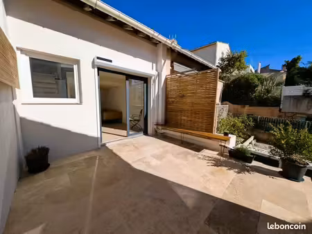 saint-raphaël boulouris – bastidon rénové – terrasse  jardin  parking – 800 m de la plage 