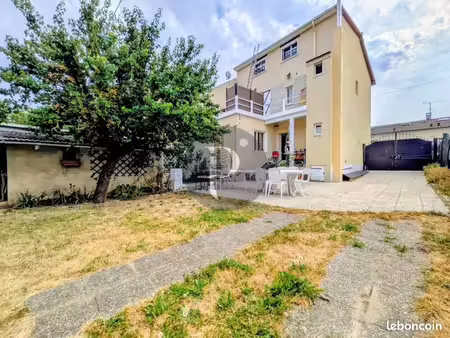 maison 6 pièces 127 m²