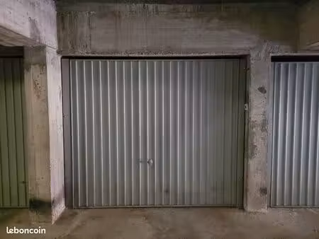 garage à louer