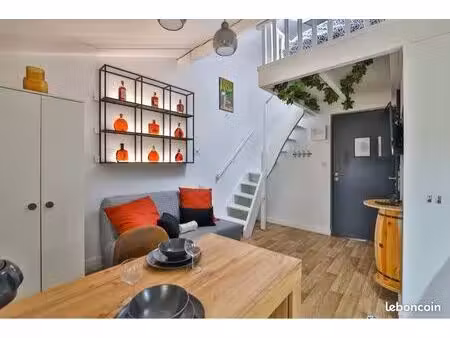 joli studio meublé - centre ville