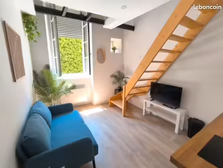 a louer - superbe t2 duplex nimes centre