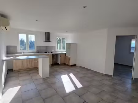 appartement 2 pièces 43m2 à fréjus