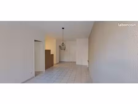 appart t2 avec petit extérieur