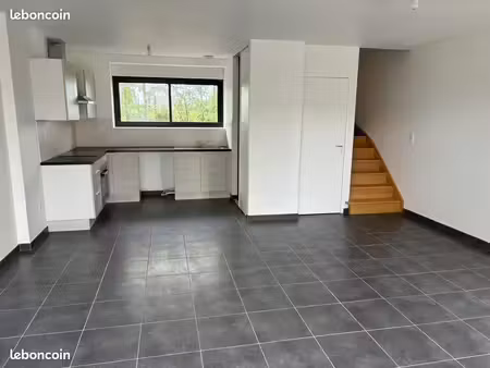 maison t3 64 m² avec jardin  parking sous carport et cabanon – bains-sur-oust