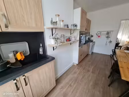 appartement t3 de 67m² avec 2 chambres et situé dans le centre-ville de lens