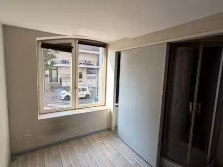 studio 1 pièce 19 m²