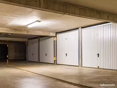 loue parking/box lyon 6 (54 rue cuvier)