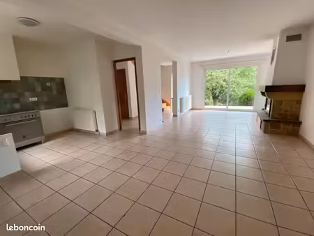 grande maison à mende quartier calme et ensoleillé