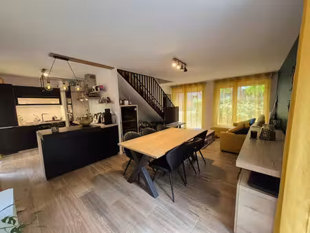 lille gambetta - t4 en duplex avec jardin et parking