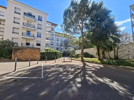 lyon 3e – sans souci – grand t3 traversant de 76 m² avec loggia  garage et cave
