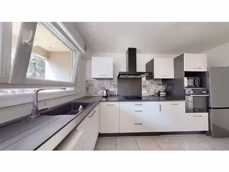 exclusivité sur montbéliard f4 avec balcon
