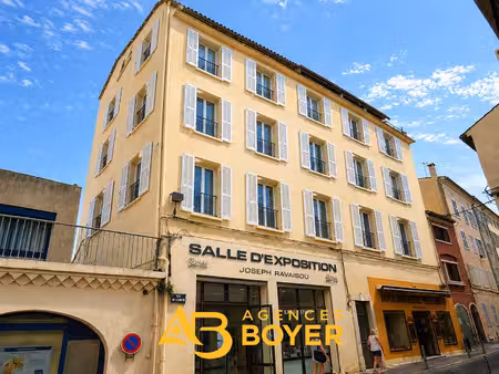 studio au coeur de bandol résidence avec ascenseur