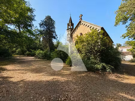 ancienne chapelle réhabilitée ? un bien d'exception au coeur d'un environnement privilégié