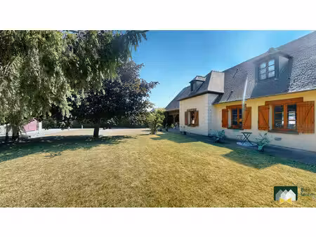 charmante maison vivable de plain-pied avec sous-sol total et ja