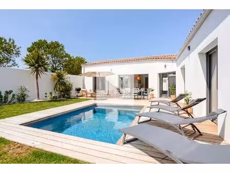 maison contemporaine 2023 de 150 m² — piscine — dpe a — l