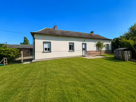 propriete avec 2 maisons  grange et terrain