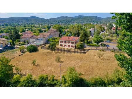 spécial investisseur :maison individuelle sur terrain divis