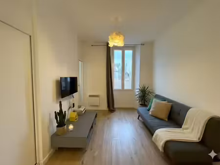 location meublée appartement 2 pièces 32 m² à marseille 5ème (13005)  825 €