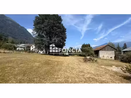 terrain constructible viabilisé à vendre
