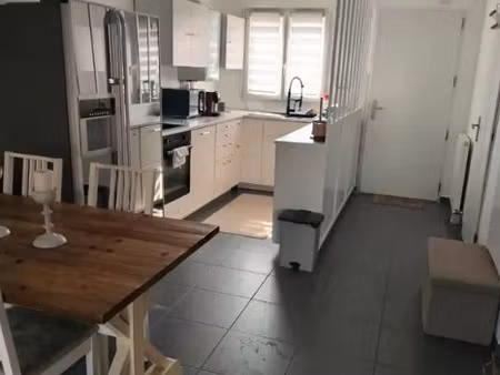 location maison 4 pièces à tresses (33370)  1 300 €