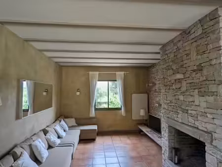 location meublée maison 5 pièces 201.46 m² à saint-jean-de-luz (64500)  2 800 €