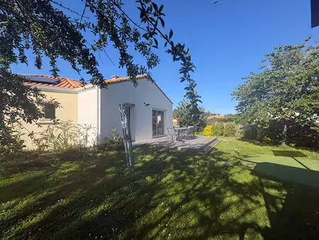 maison vertou - plain pied - calme - logement économe - location en meublé - moderne -