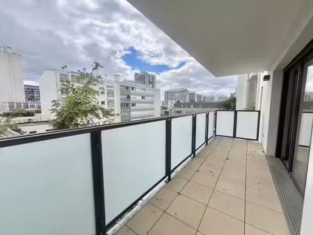 4 pièces avec extérieur et stationnements sous-sol