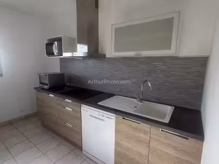 location appartement 1 pièces 25 m2 à la chapelle-des-fougeretz