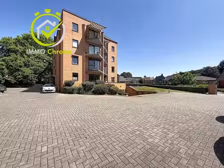 charmant appartement 2 chambres avec terrasse et garage