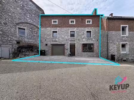 maison en pierre pleine de potentiel à mettet