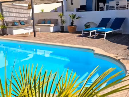 villa 4 chambres piscine jacuzzi