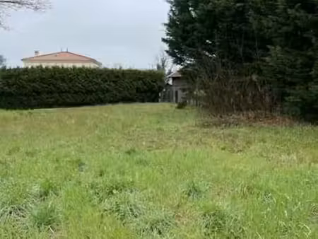 terrain 390 m² les mathes