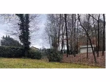 terrain 1 000 m² atur